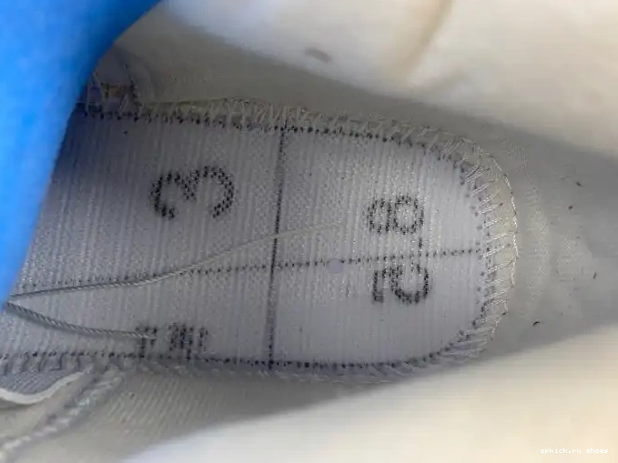 Cheap Jordan x AO2571-100 'White' Levi's 4 Air 0519